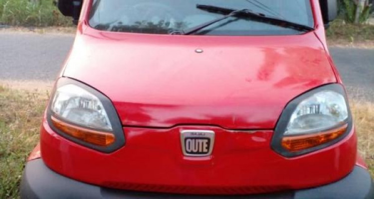 BAJAJ QUTE 2019