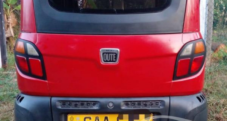 BAJAJ QUTE 2019