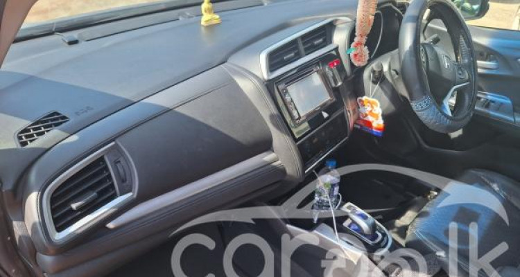 HONDA FIT GP5 2013