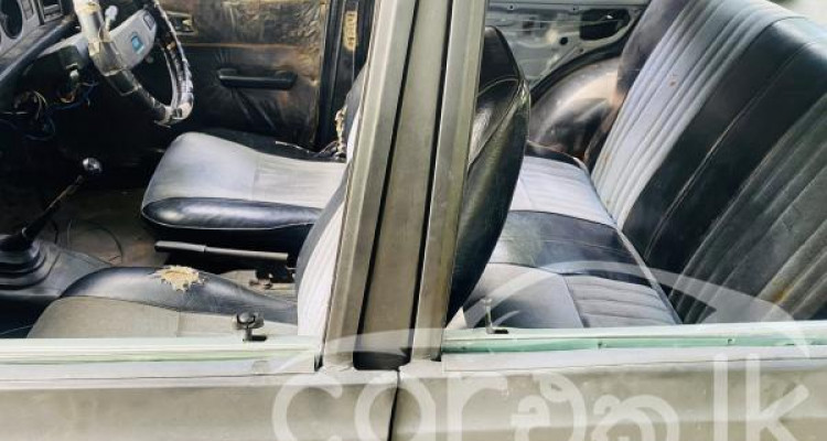 TOYOTA COROLLA KE30 1975