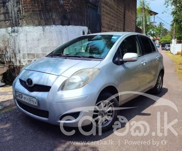 TOYOTA VITZ 2008