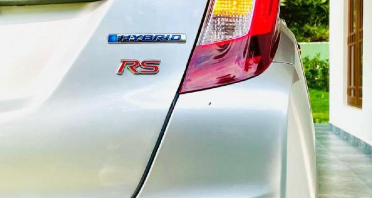 HONDA FIT GP5 2013