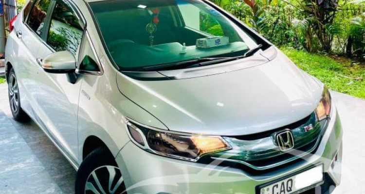 HONDA FIT GP5 2013