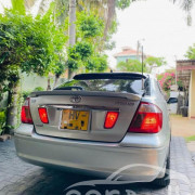 TOYOTA PREMIO 2001