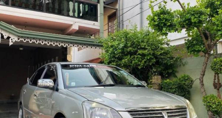 TOYOTA PREMIO 2001