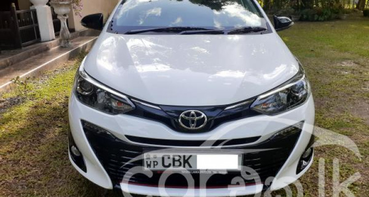 TOYOTA YARIS ATIV 2020