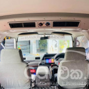 NISSAN CARAVAN 1994