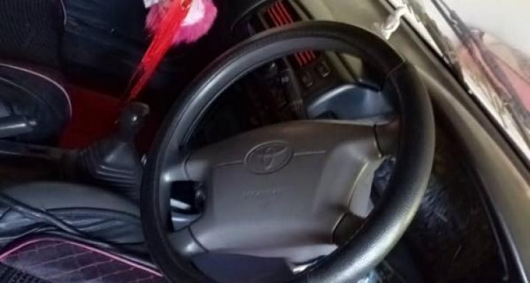 TOYOTA COROLLA EE111 1995