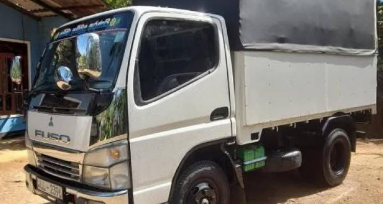 MITSUBISHI FUSO 2002