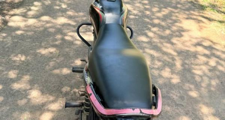 BAJAJ PLATINA 2016