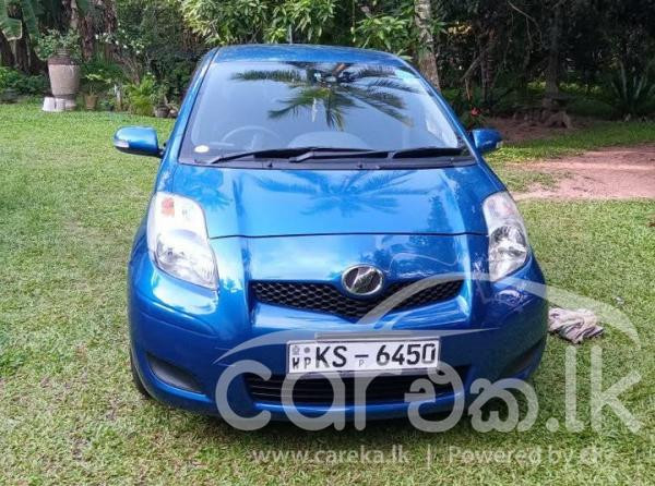 TOYOTA VITZ 2010