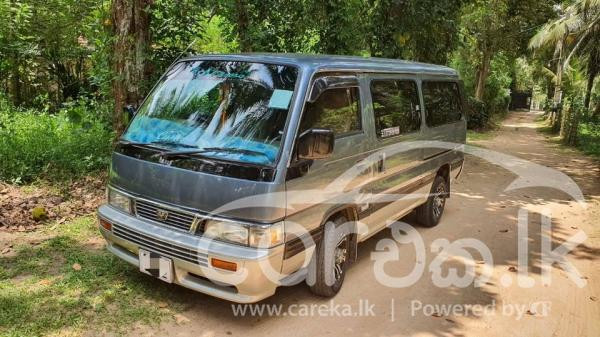 NISSAN CARAVAN 1995