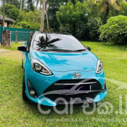 TOYOTA AQUA 2017