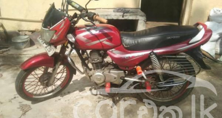 BAJAJ CT100 2004
