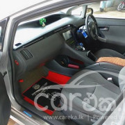 TOYOTA PRIUS 2010
