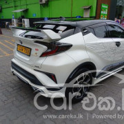 TOYOTA C-HR 2017