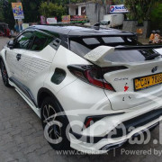 TOYOTA C-HR 2017