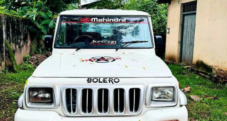 MAHINDRA BOLERO 2011