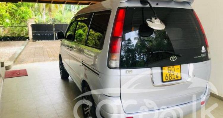 TOYOTA NOAH CR41 1997