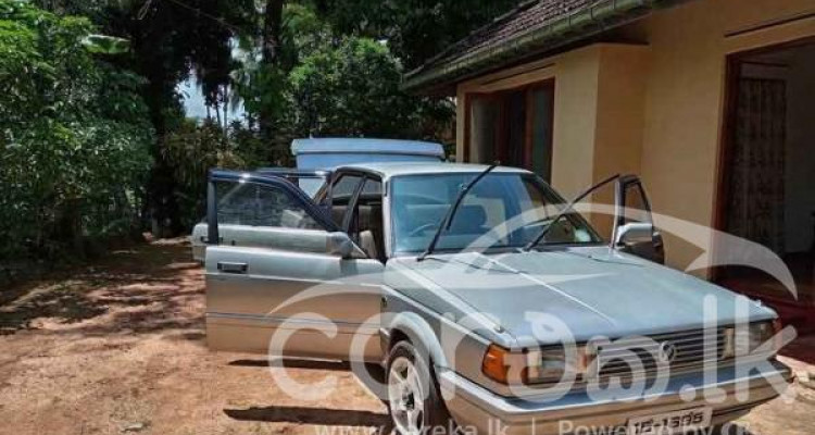 NISSAN TRAD SUNNY 1988