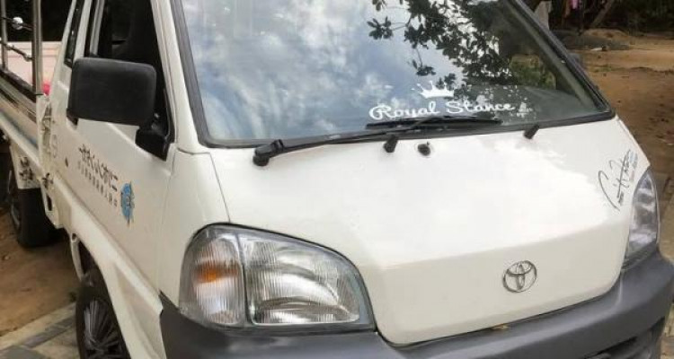 TOYOTA TOWNACE 2000