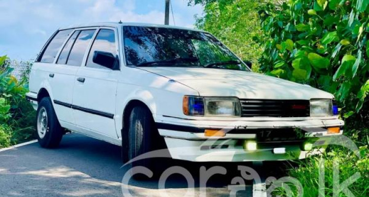 MAZDA FAMILIA 1989