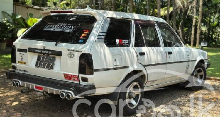 TOYOTA COROLLA DX WAGON 1987