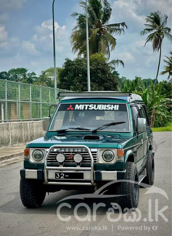 MITSUBISHI PAJERO 1985