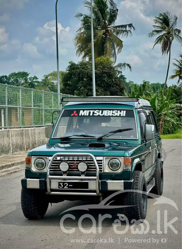 MITSUBISHI PAJERO 1985