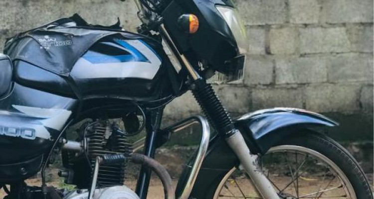 BAJAJ CT100 2009