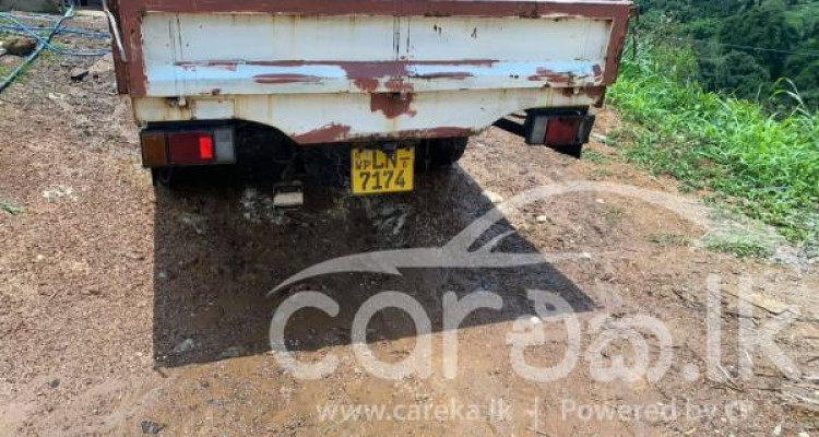 ISUZU ELF 2014