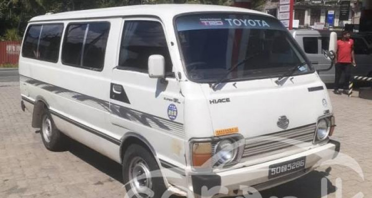 TOYOTA LH30 1982