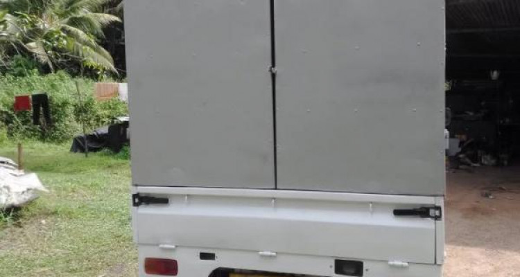 MAHINDRA MAXXIMO 2012