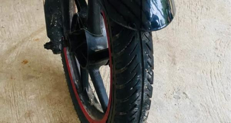 BAJAJ DISCOVER 135 2010