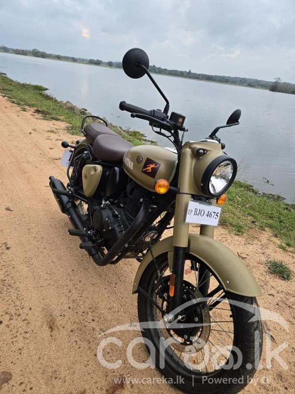 ROYAL ENFIELD CLASSIC 350 2025