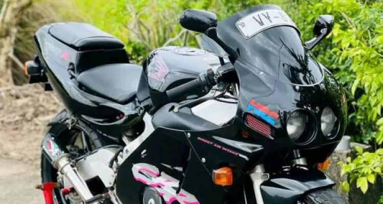 HONDA CBR 2006