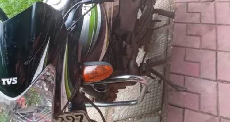 TVS METRO 2015