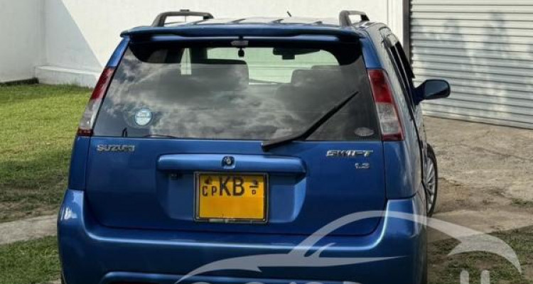 SUZUKI SWIFT 2004