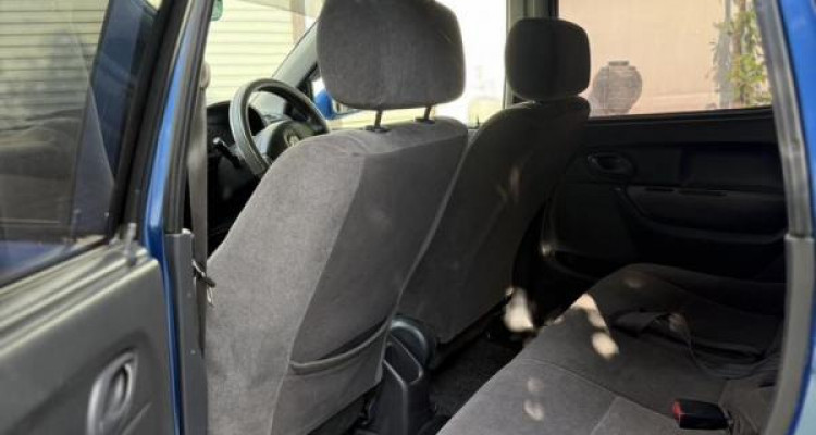 SUZUKI SWIFT 2004