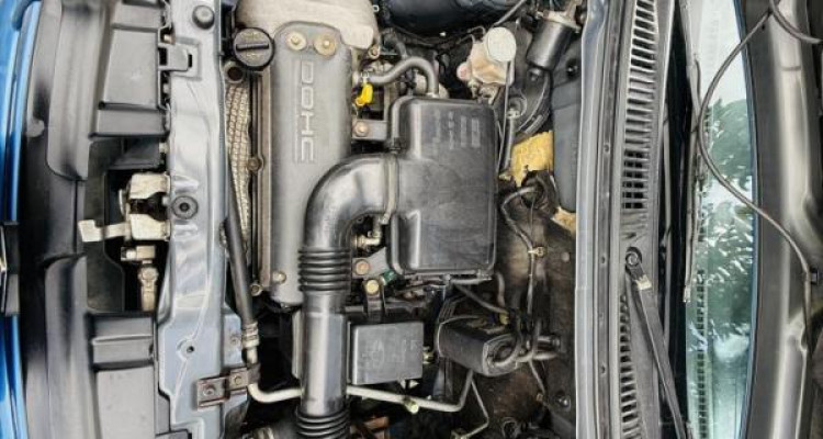 SUZUKI SWIFT 2004