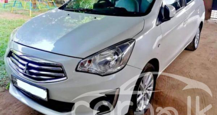 MITSUBISHI ATTRAGE 2015