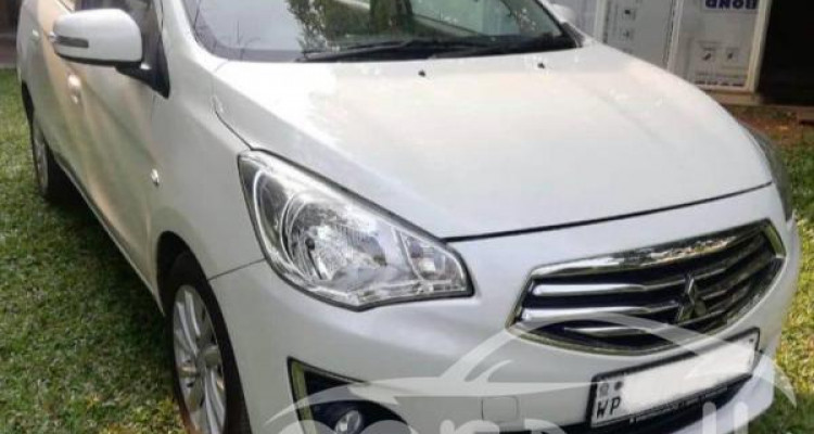 MITSUBISHI ATTRAGE 2015