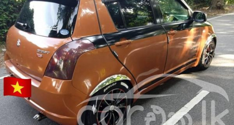 SUZUKI SWIFT 2004