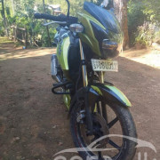 TVS APACHE 2017