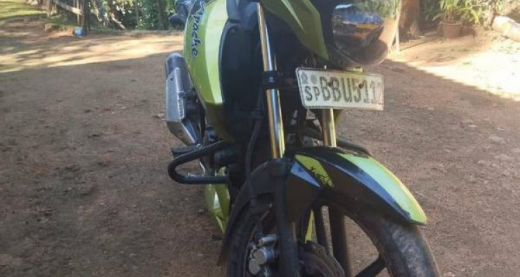 TVS APACHE 2017