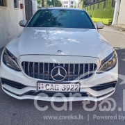 MERCEDES BENZ C200 2015