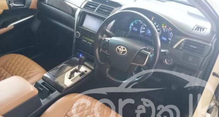 TOYOTA CAMRY 2013