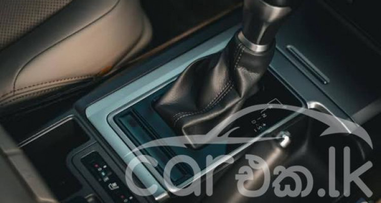 TOYOTA LAND CRUISER PRADO 2023