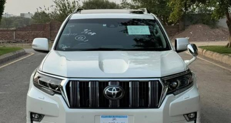 TOYOTA LAND CRUISER PRADO 2023
