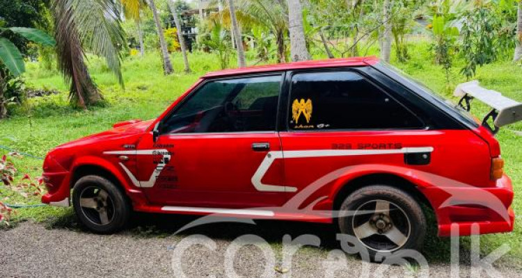 MAZDA 323 1983